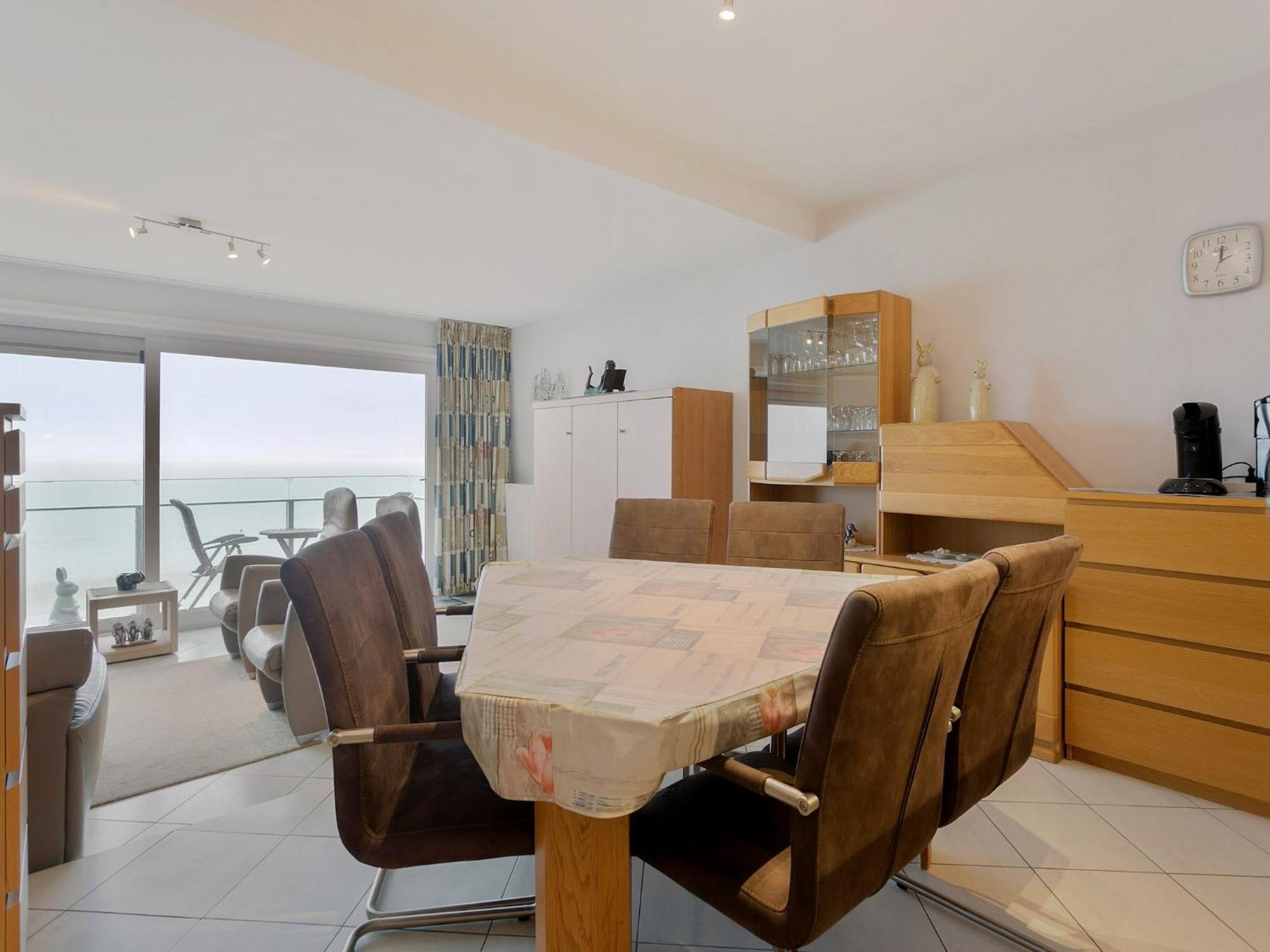 Apartment Luxembourg In Saloniki Blankenberge